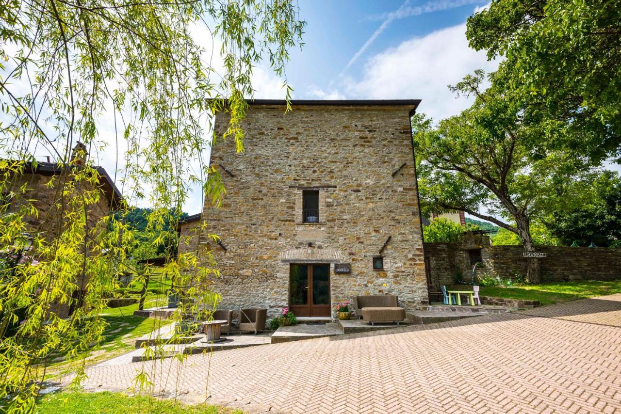 Agriturismo Il Salice Tizzano Val Parma Екстериор снимка