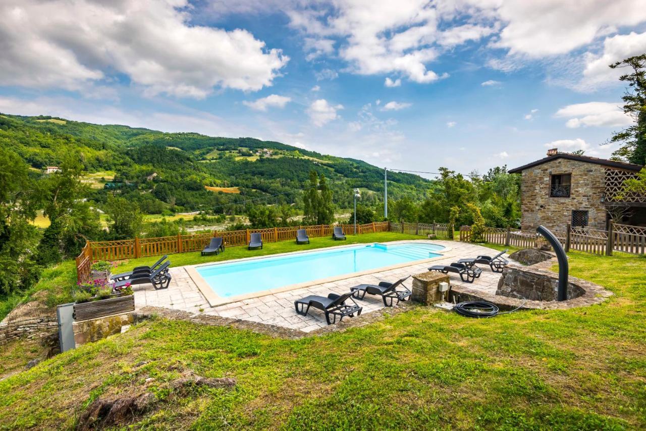 Agriturismo Il Salice Tizzano Val Parma Екстериор снимка
