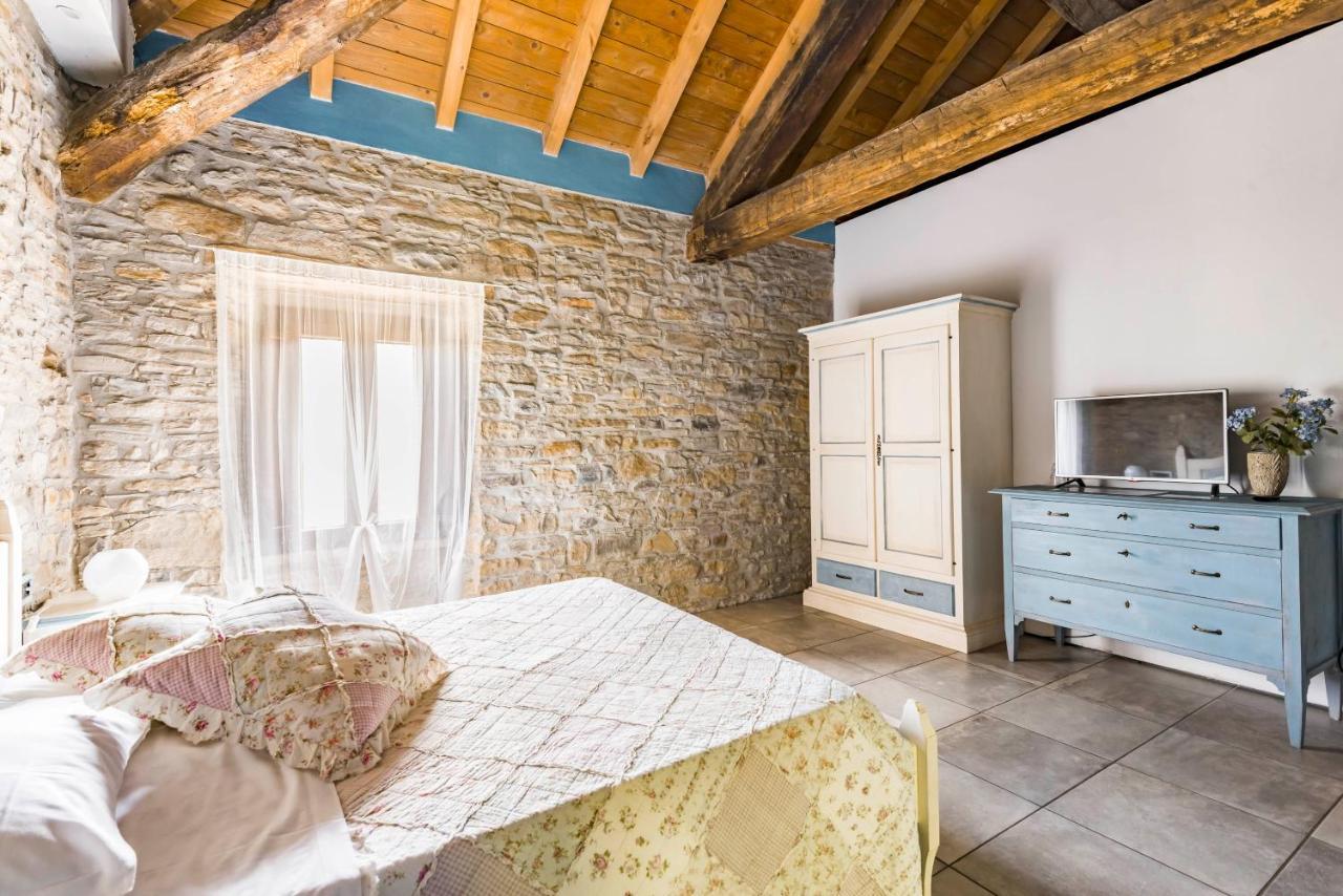 Agriturismo Il Salice Tizzano Val Parma Екстериор снимка