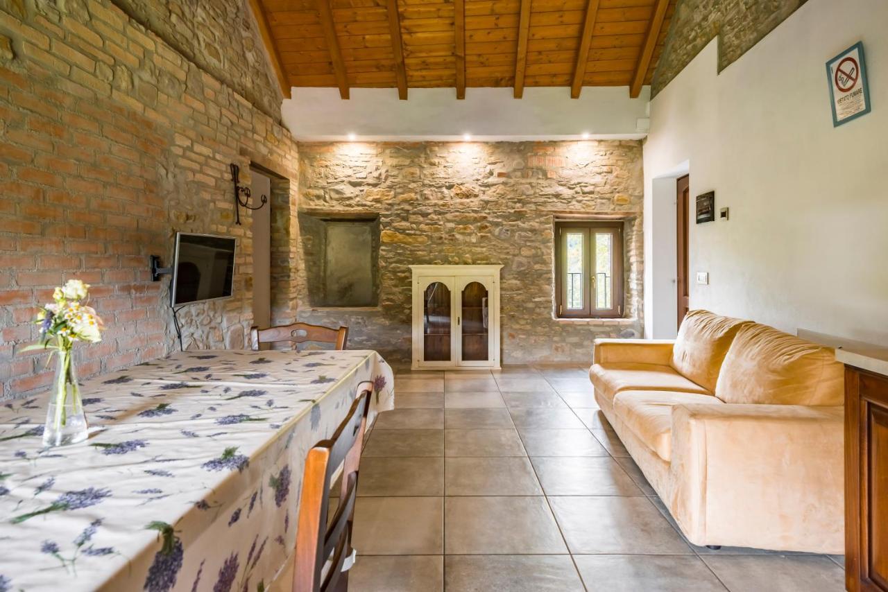 Agriturismo Il Salice Tizzano Val Parma Екстериор снимка
