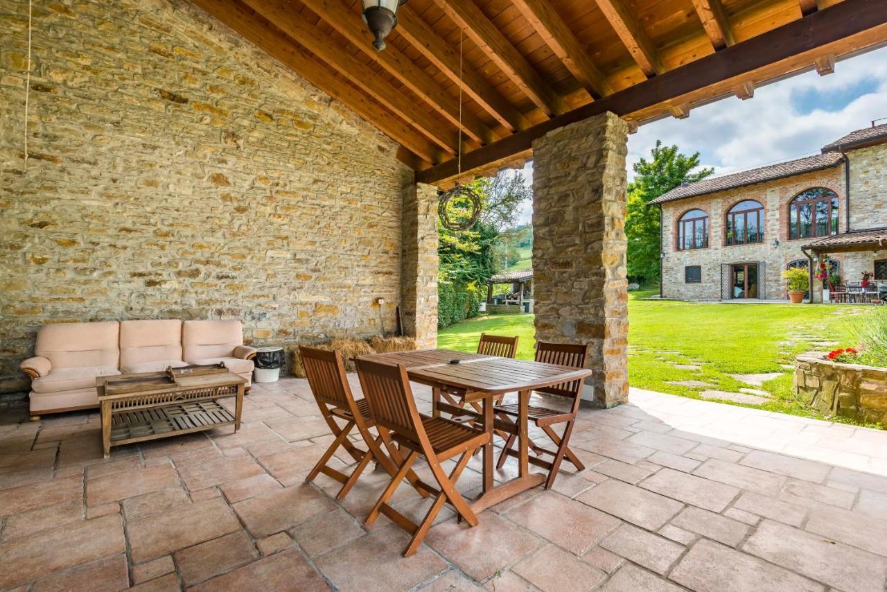 Agriturismo Il Salice Tizzano Val Parma Екстериор снимка