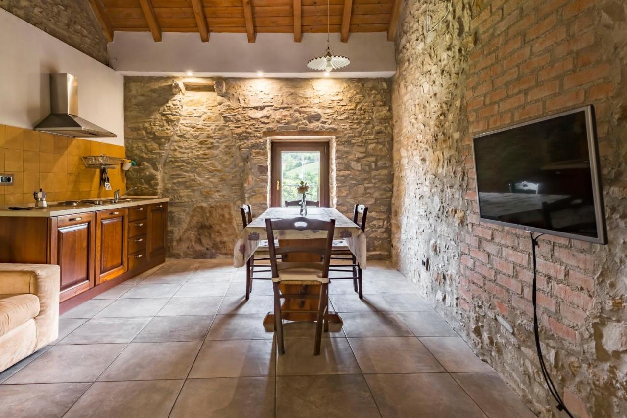 Agriturismo Il Salice Tizzano Val Parma Екстериор снимка