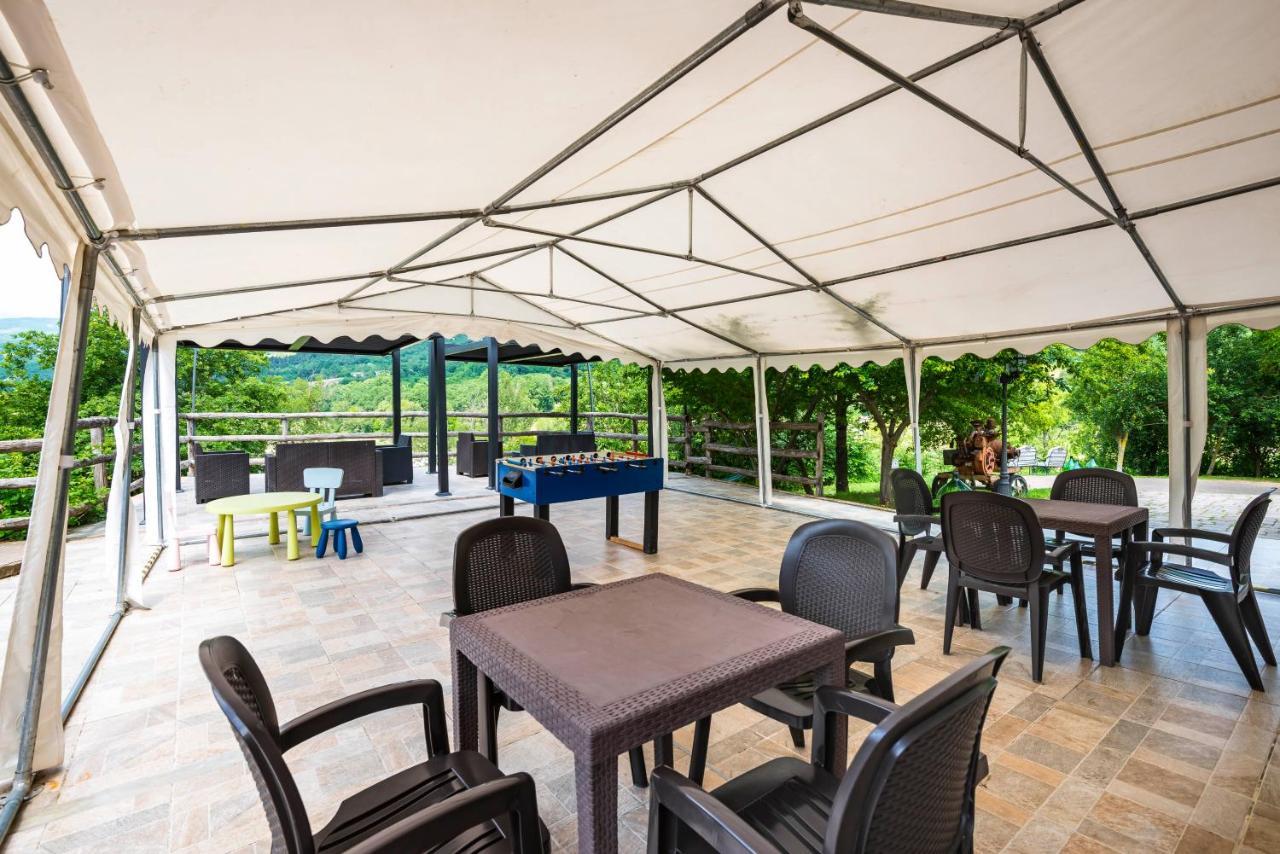 Agriturismo Il Salice Tizzano Val Parma Екстериор снимка