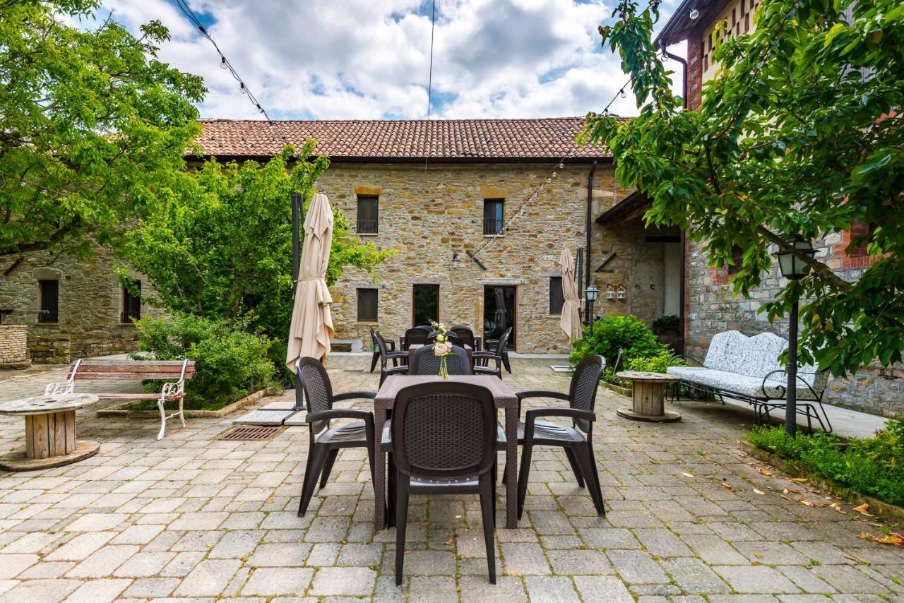 Agriturismo Il Salice Tizzano Val Parma Екстериор снимка