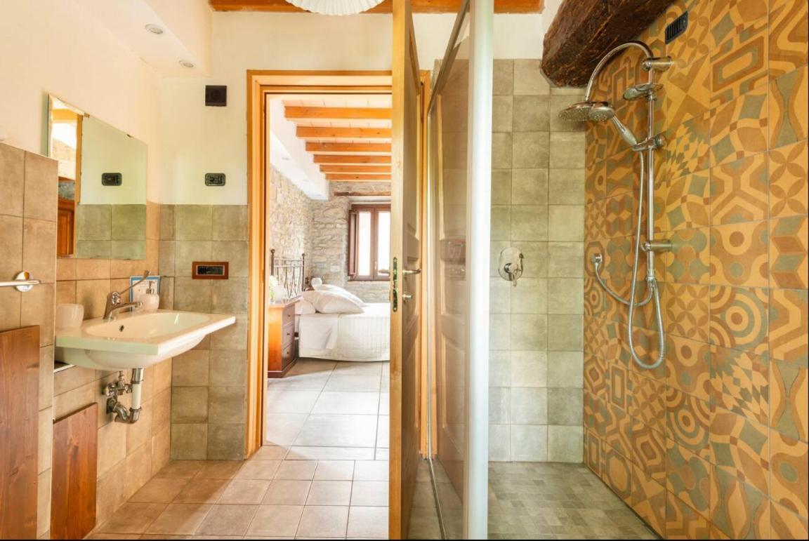 Agriturismo Il Salice Tizzano Val Parma Екстериор снимка